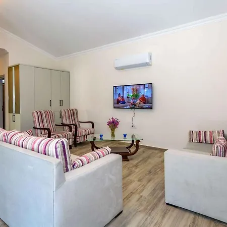 Villa Exclusive With Private Pool, 1001 *