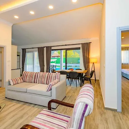 Villa Exclusive With Private Pool, 1001