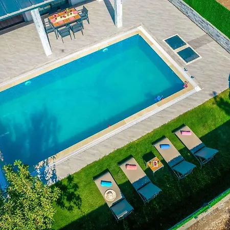 Exclusive With Private Pool, 1001 Villa *