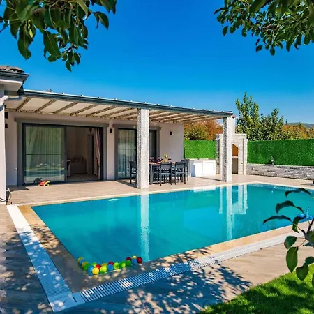Villa Exclusive With Private Pool, 1001 *