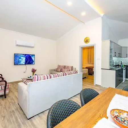 Villa Exclusive With Private Pool, 1001 Fethiye
